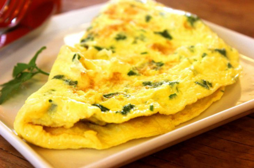 Super fluffiges und leckeres 3-Ei-Omelett in 10 Minuten: Ein kochbuchwürdiges Rezept